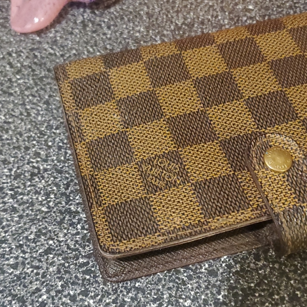 Louis Vuitton Damier Ebine Agenda - Picture 8 of 13